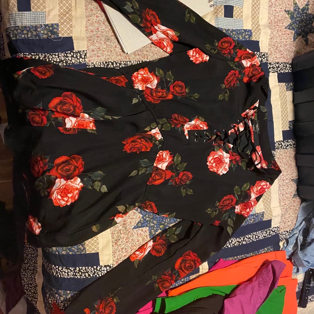 Rose black dress